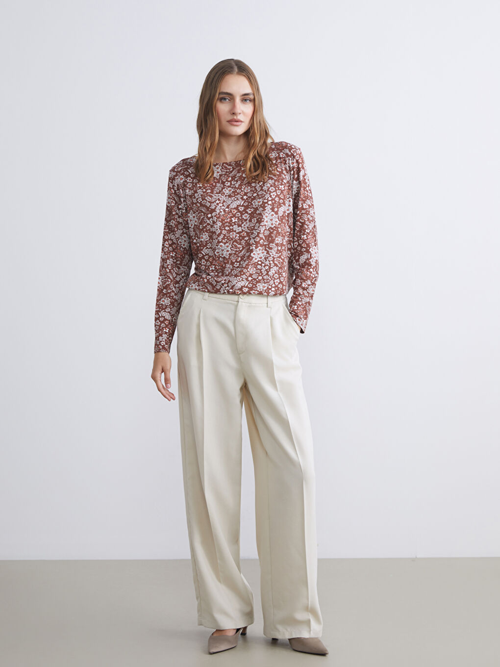 Crew Neck Floral Blouse-1