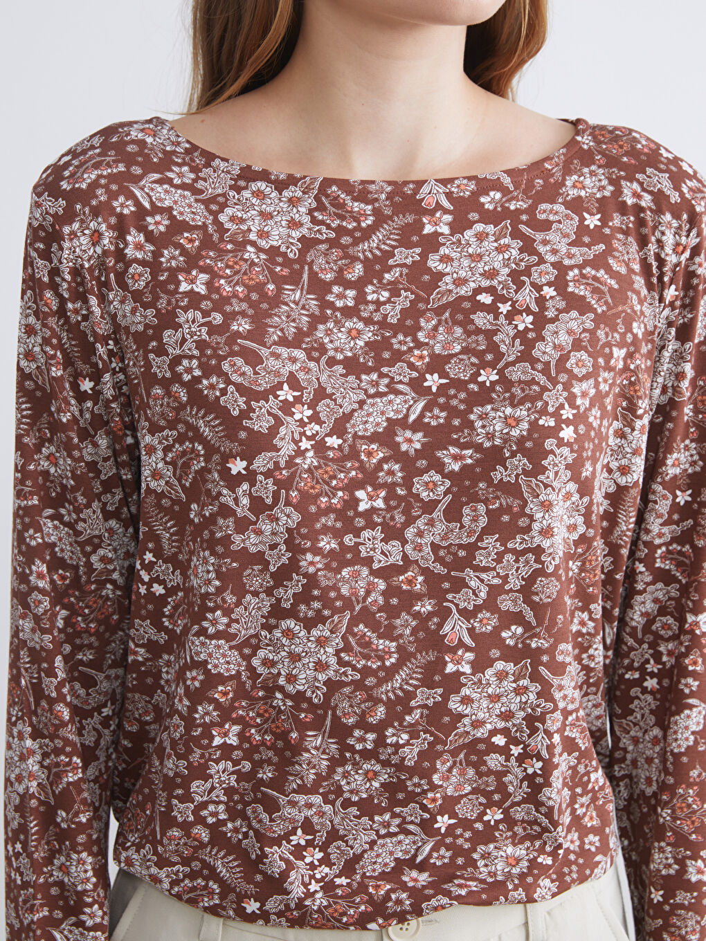Crew Neck Floral Blouse-2