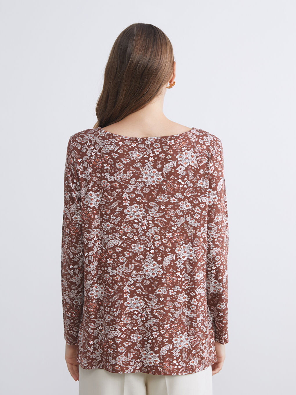 Crew Neck Floral Blouse-3