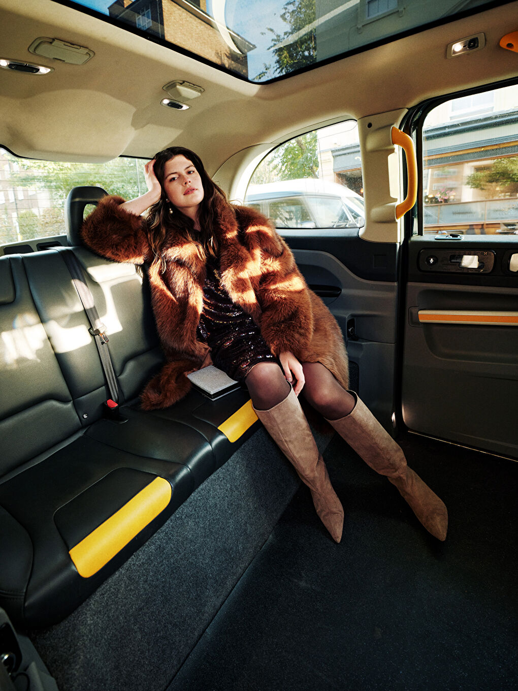 Kahverengi Ceket Yaka Kadın Kürk Kaban-1