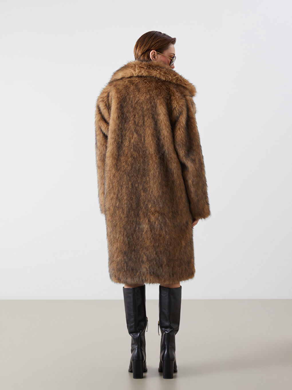 Kahverengi Ceket Yaka Kadın Kürk Kaban-6