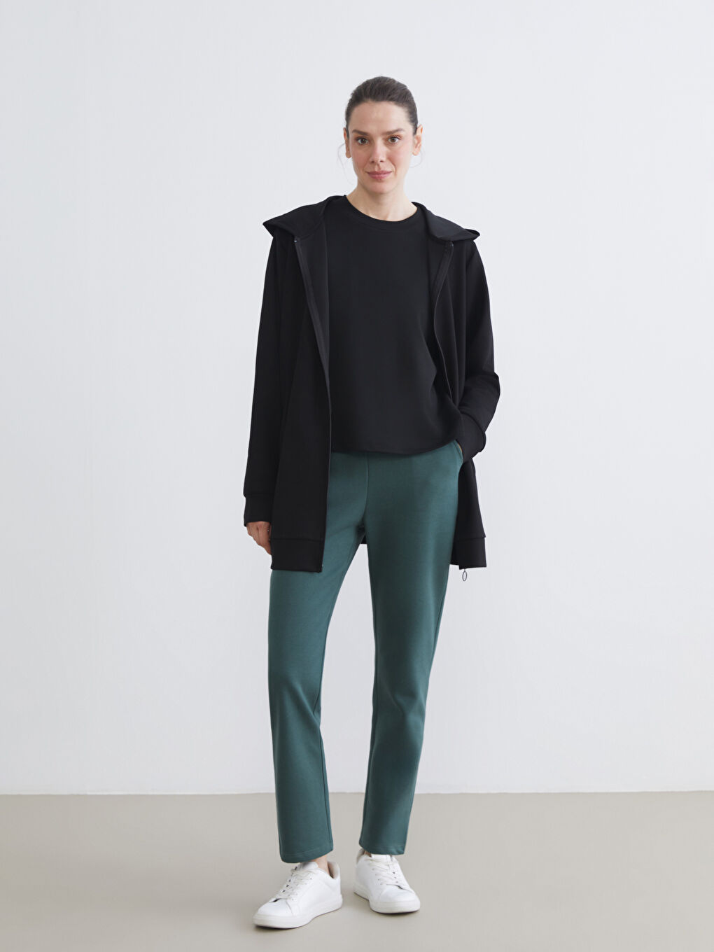 Women's Sweatpants with Elastic Waist