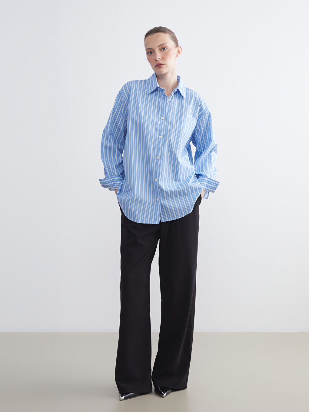 Mavi Çizgili Oversize Poplin Kadın Gömlek-1