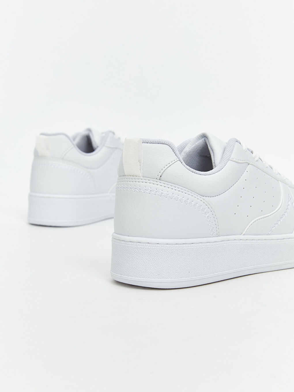 Beyaz Bağcıklı Kadın Spor Ayakkabı-4