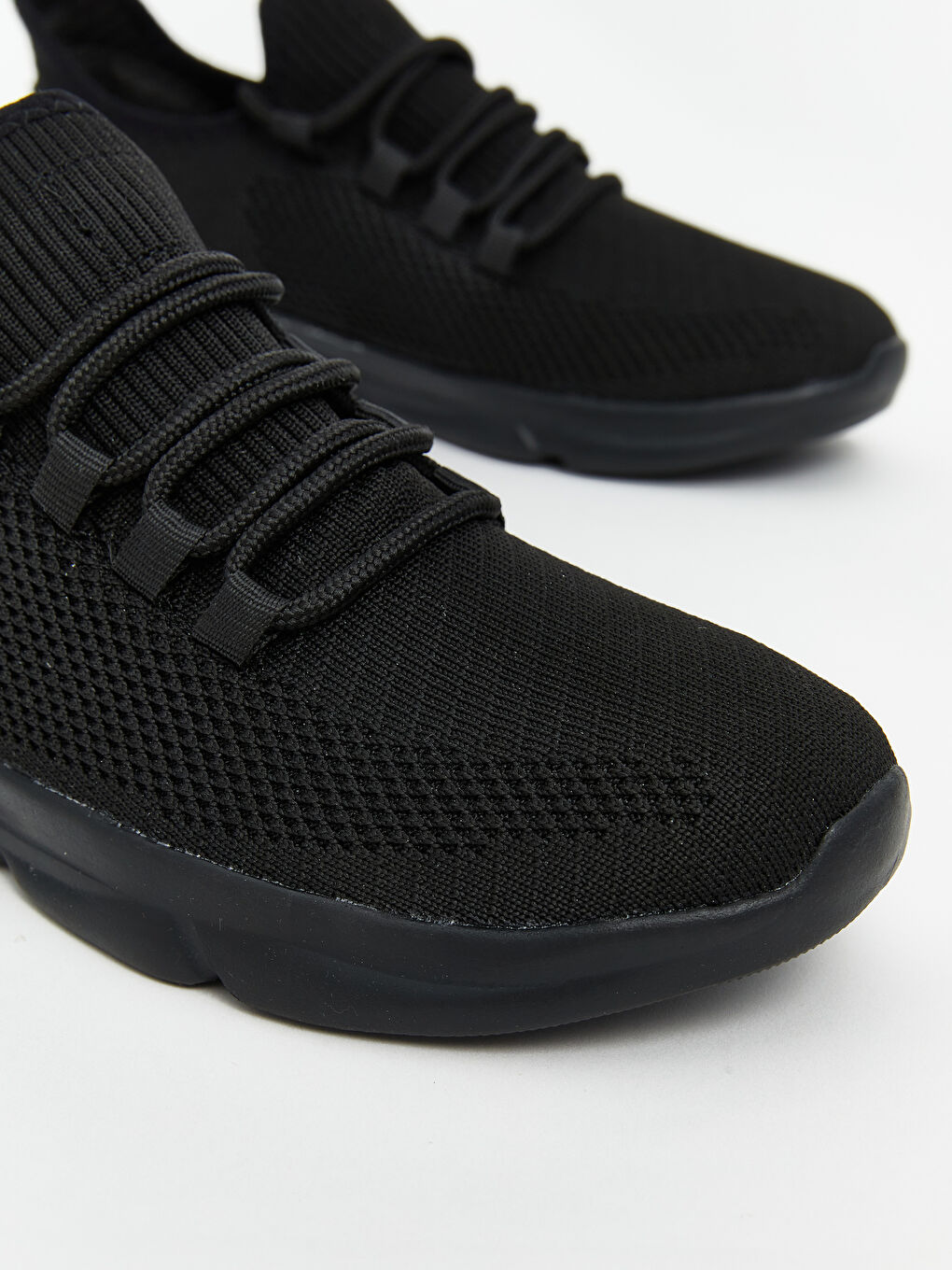 LCW STEPS Lace-up Women's Sneakers with Mesh Detail -W5GF85Z8-HUC