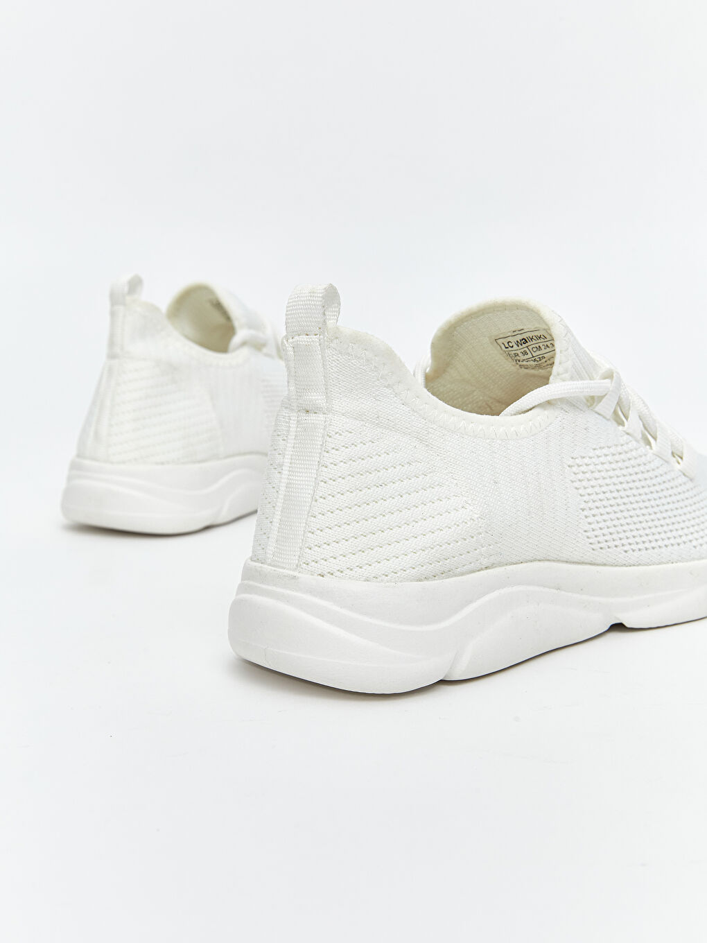 Beyaz Bağcıklı File Detaylı Kadın Spor Ayakkabı-4