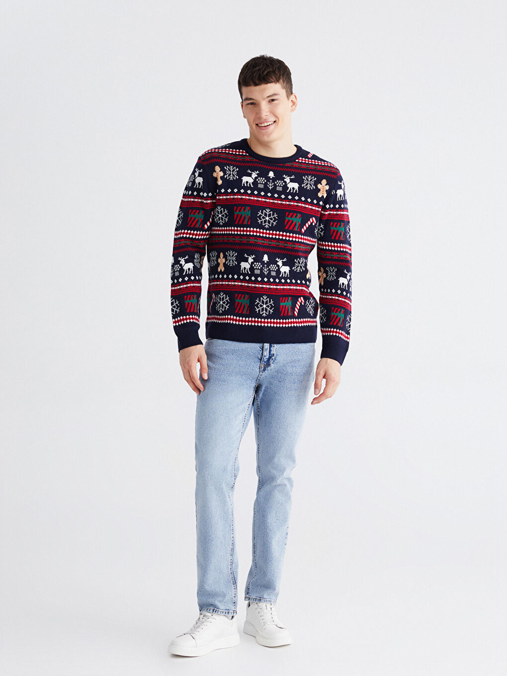 Crew Neck New Year Themed Men's Knit Sweater-1