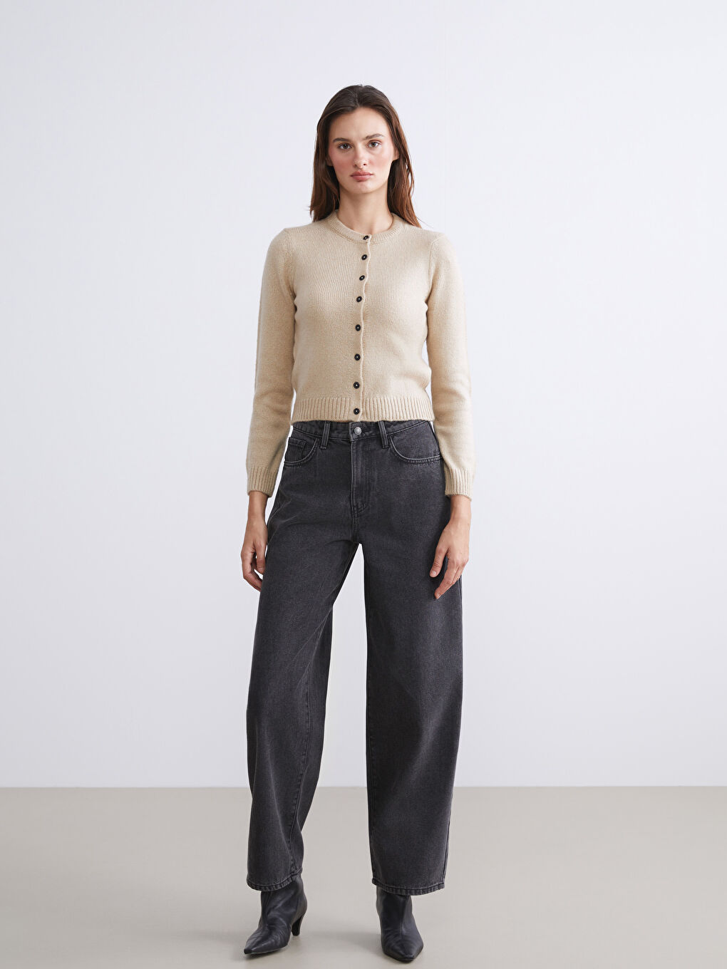 Bej Bisiklet Yaka Kadın Triko Hırka-1