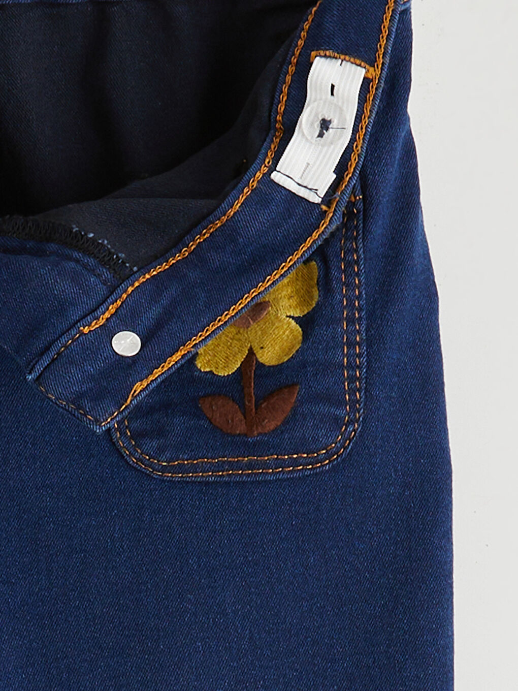 Flower Embroidered Girls' Jeans-3