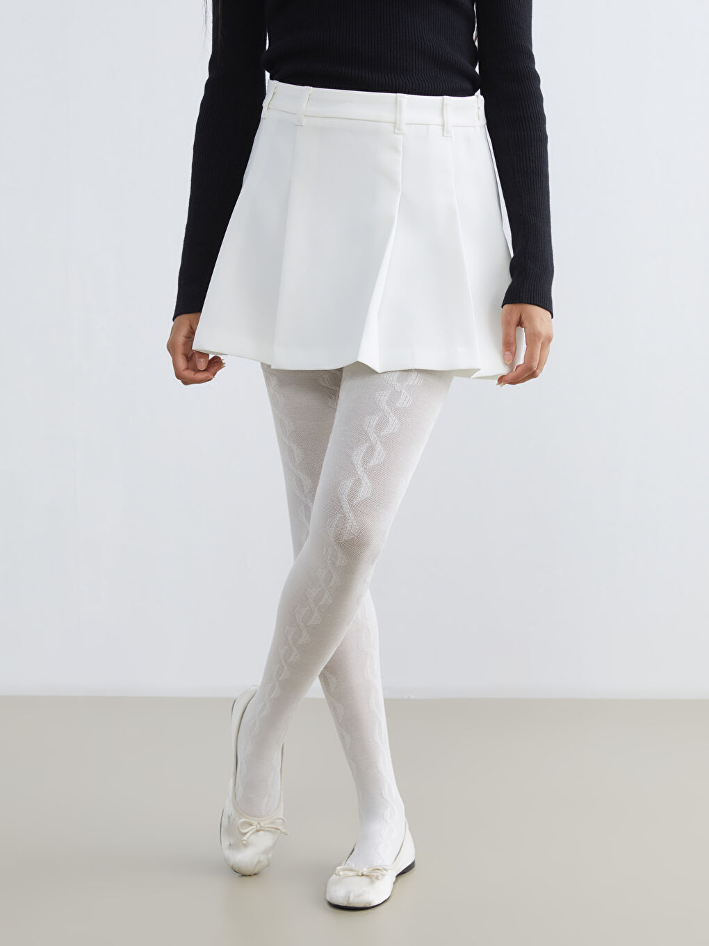 Ekru Modal Dokulu Kendinden Desenli Kadın Külotlu Çorap-1