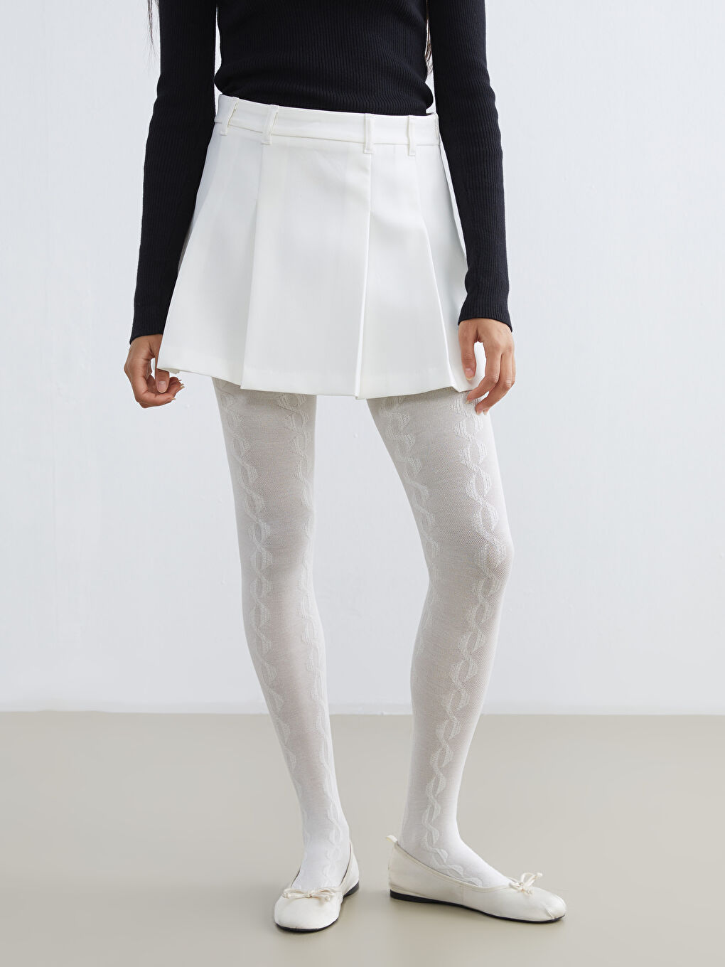 Ekru Modal Dokulu Kendinden Desenli Kadın Külotlu Çorap