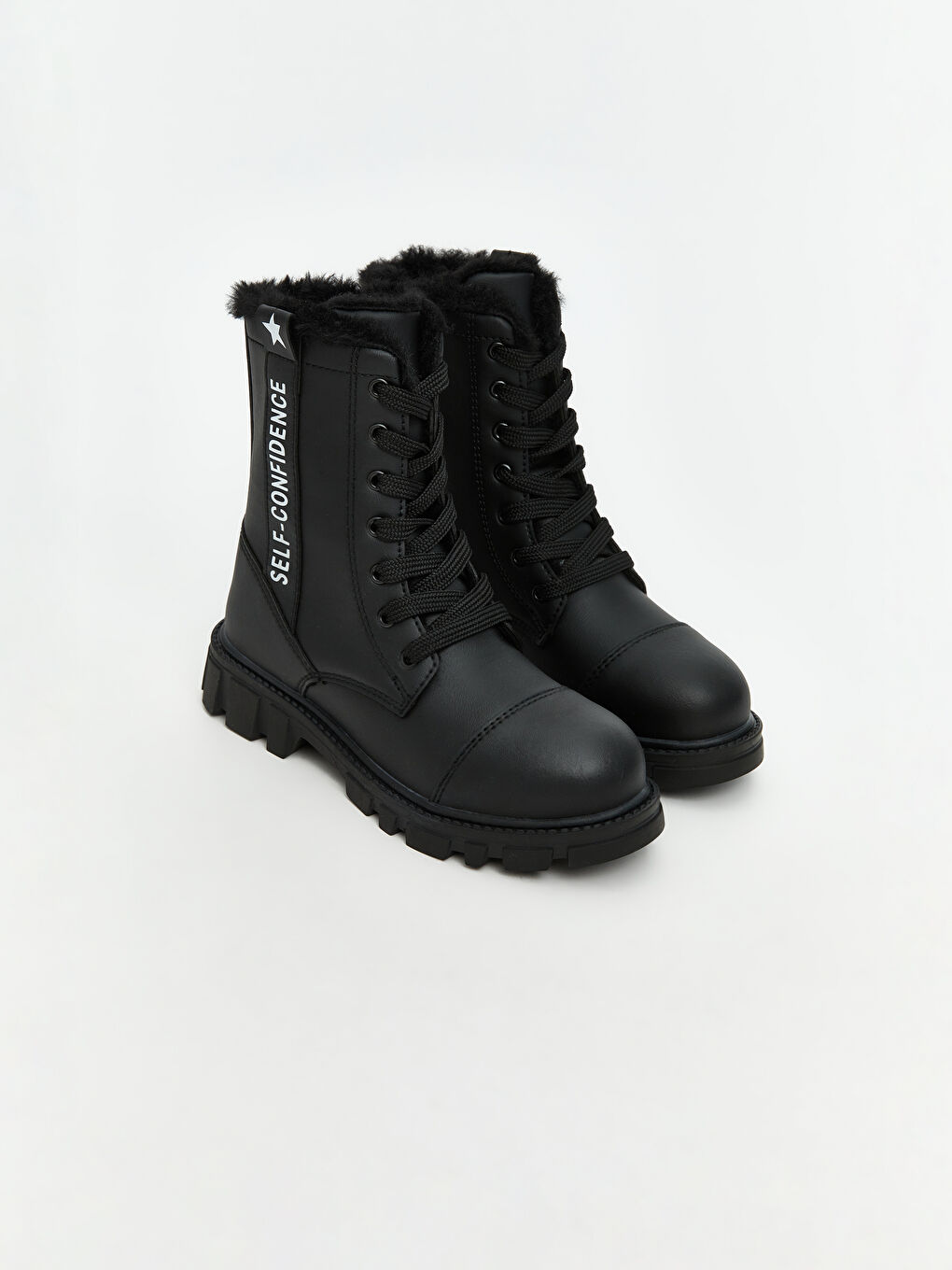 Siyah Bağcıklı Kız Çocuk Bot