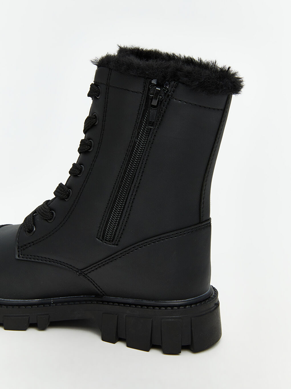 Siyah Bağcıklı Kız Çocuk Bot-5