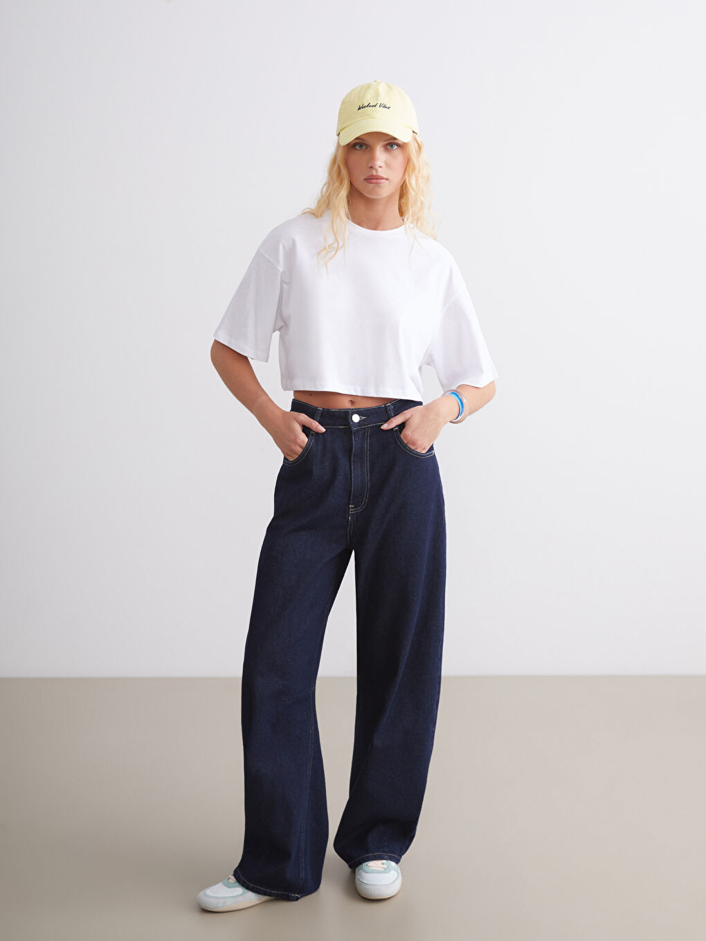 Crew Neck Oversize Crop Women's Sports T-Shirt-1