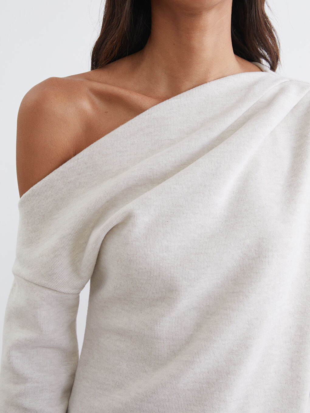 Ekru Kayık Yaka Büzgülü Bluz-2