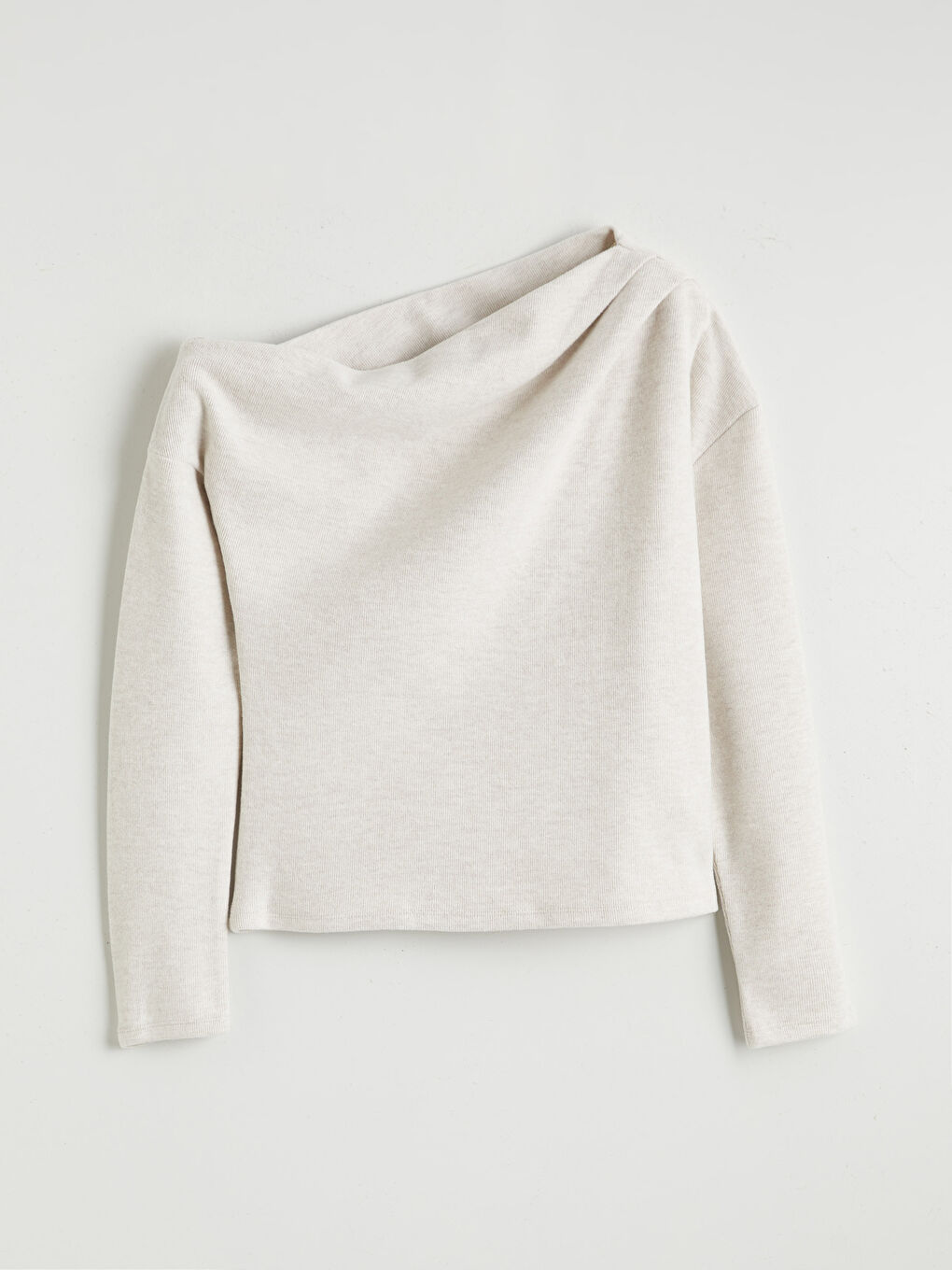 Ekru Kayık Yaka Büzgülü Bluz-4