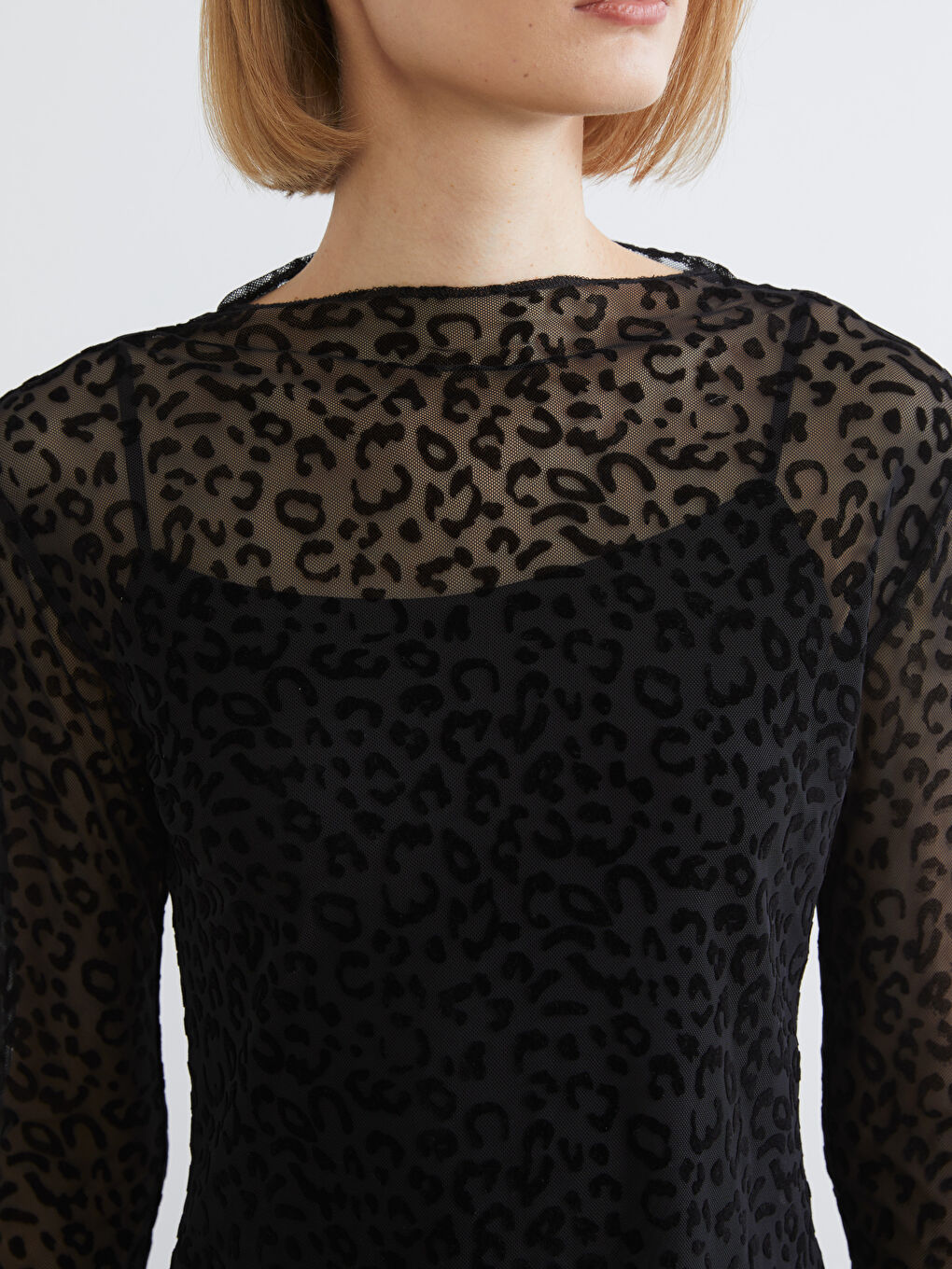 Woman BLACK Blouse-2