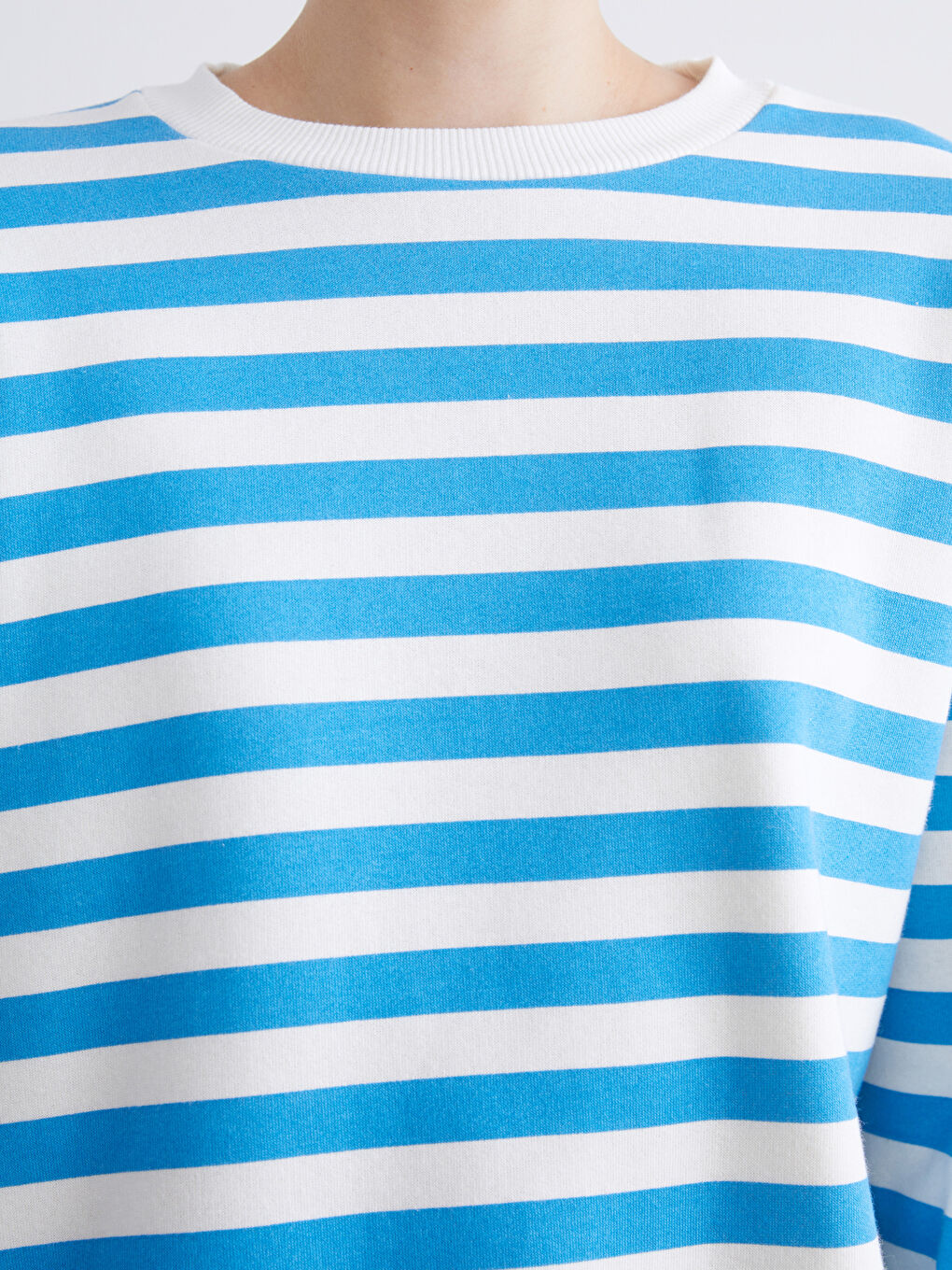 Crew Neck Striped Oversize Women's Sweatshirt-2