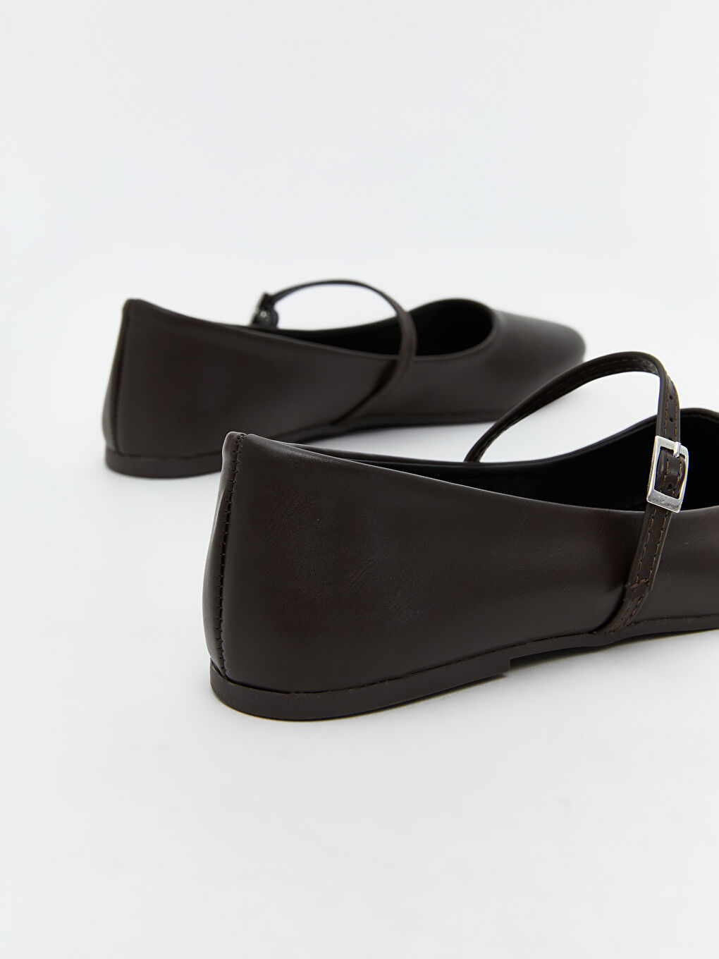 Kahverengi Deri Görünümlü Kadın Babet Ayakkabı-4