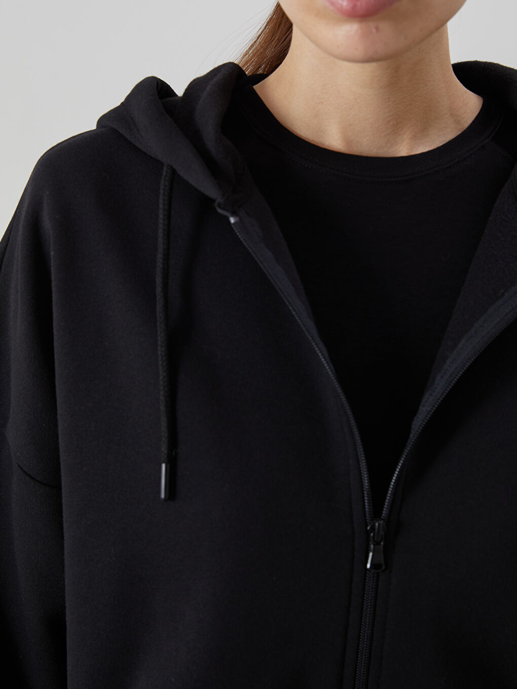 Siyah Kapüşonlu Oversize Kadın Kalın Fermuarlı Sweatshirt-2