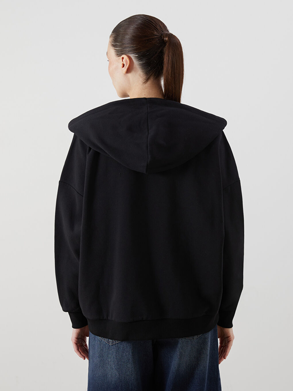 Siyah Kapüşonlu Oversize Kadın Kalın Fermuarlı Sweatshirt-3