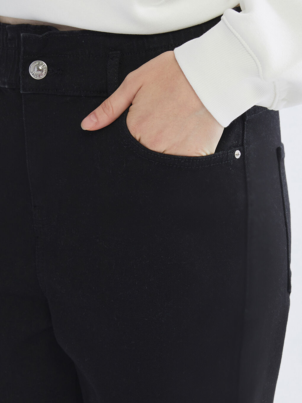 Siyah Slim Mom Kadın Jean Pantolon-3