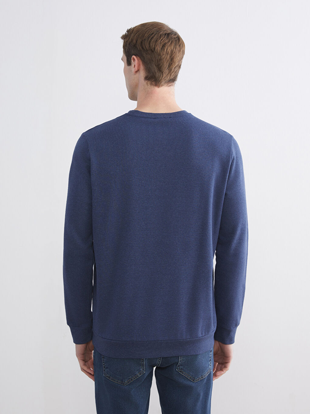 Толстовка з круглим вирізом горловини та принтом для чоловіків-3