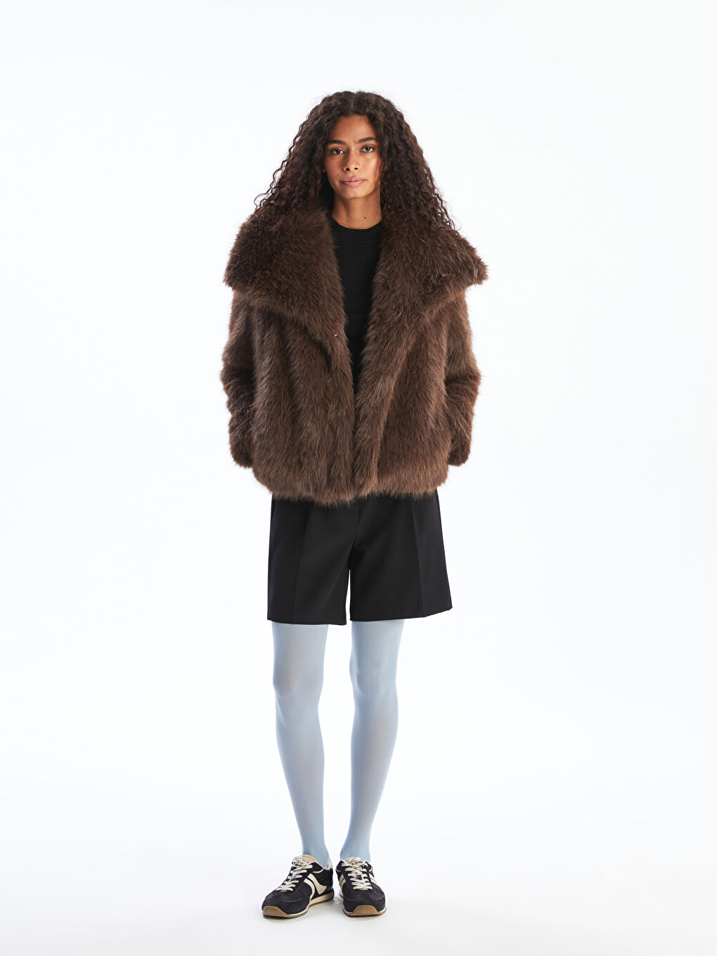 Kahverengi Ceket Yaka Kadın Pelüş Mont-2