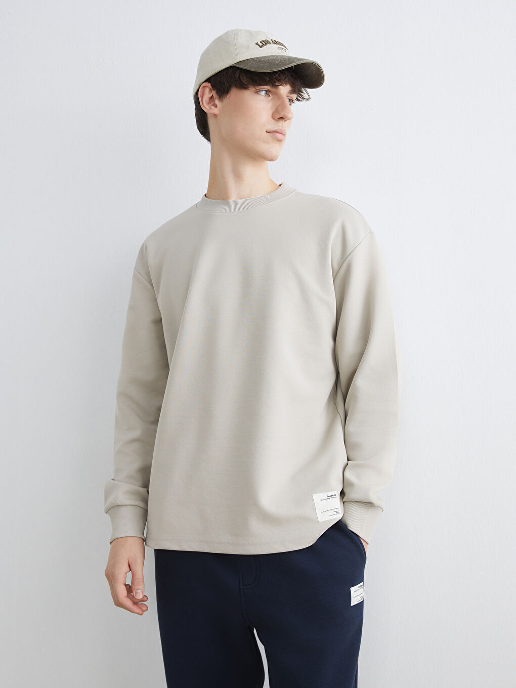 Bej Bisiklet Yaka Erkek Sweatshirt