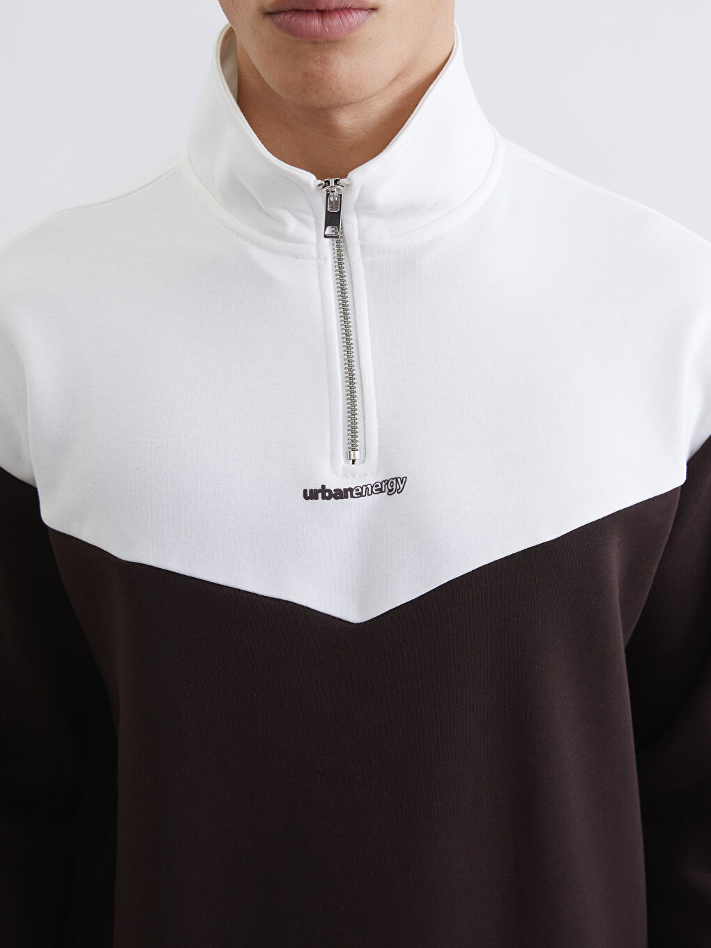 Kahverengi Dik Yaka Renk Bloklu Erkek Kalın Sweatshirt-2