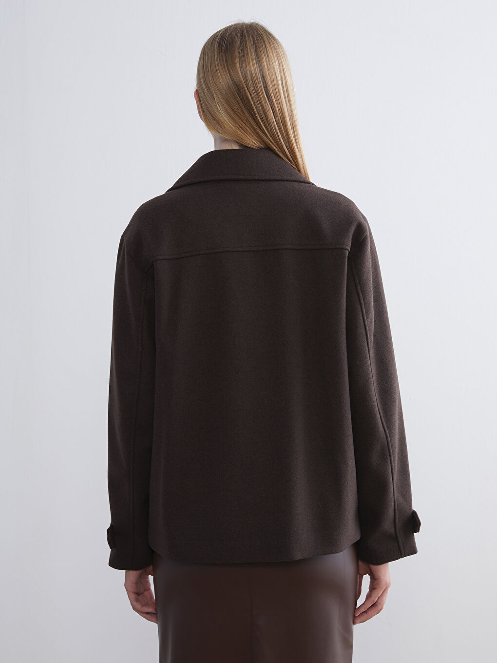 Kahverengi Kruvaze Yaka Kadın Kaşe Kaban-4