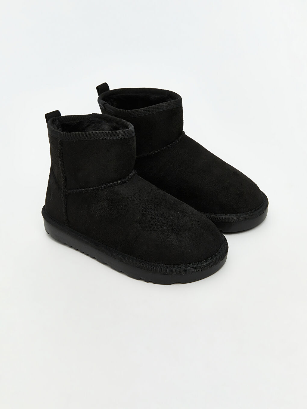 Siyah Süet Görünümlü Kız Çocuk Bot