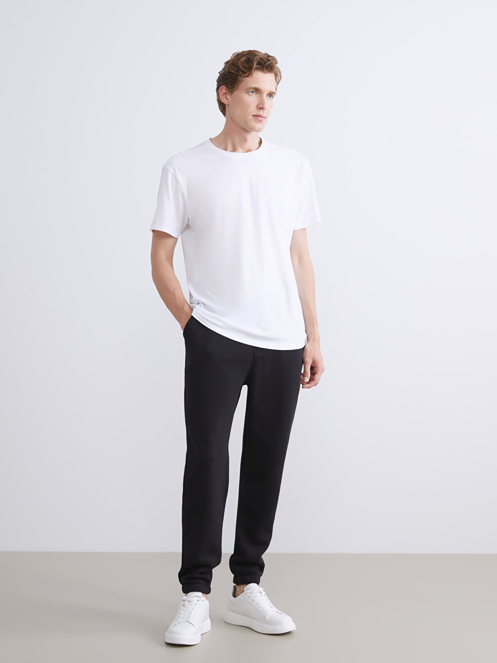 Standard Fit Men's Jogger Sweatpants