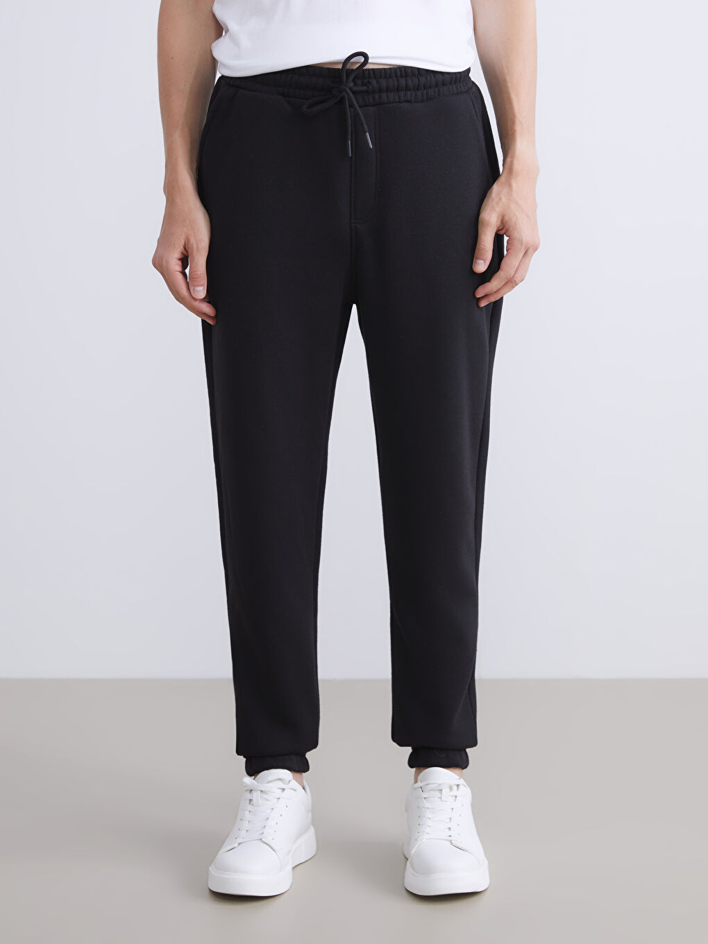 Standard Fit Men's Jogger Sweatpants-1
