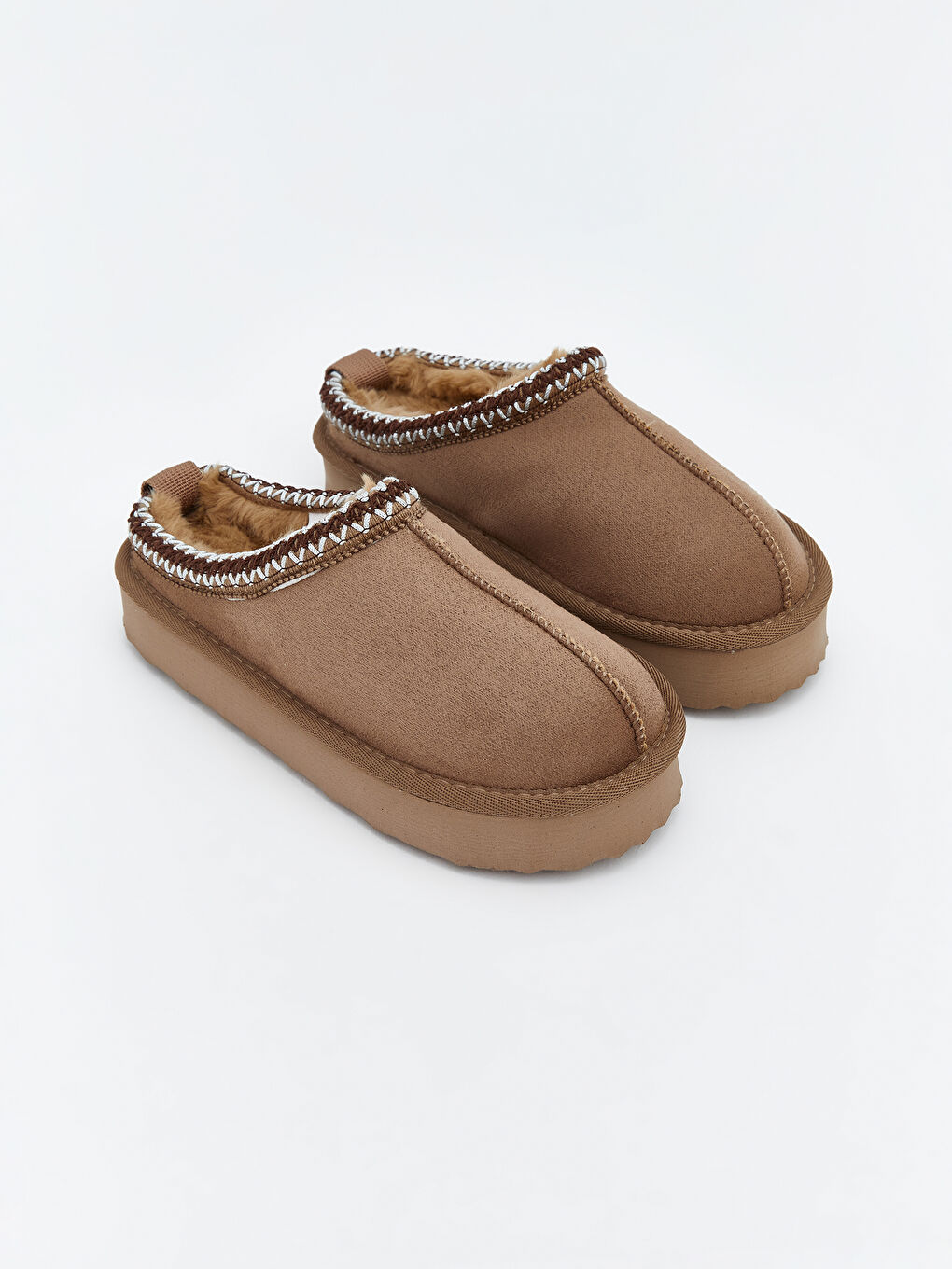 Kahverengi Süet Görünümlü Kız Çocuk Ev Ayakkabısı