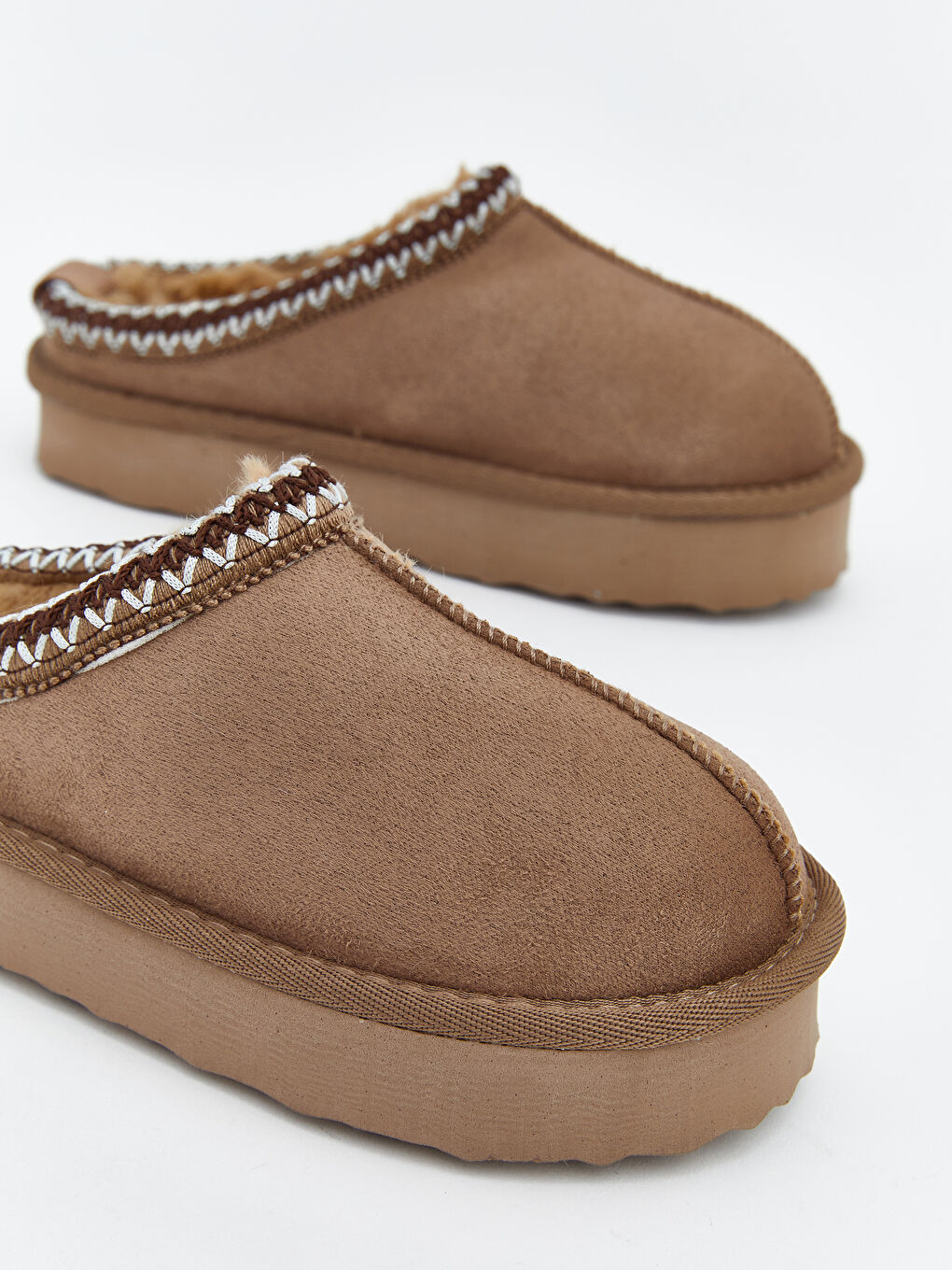 Kahverengi Süet Görünümlü Kız Çocuk Ev Ayakkabısı-2