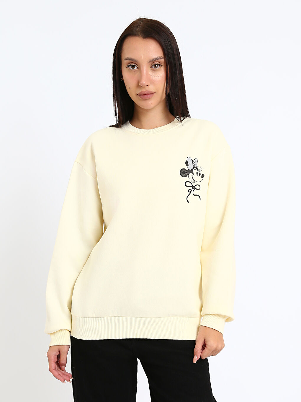 Crew Neck Minnie Mouse Printed Women's Sweatshirt