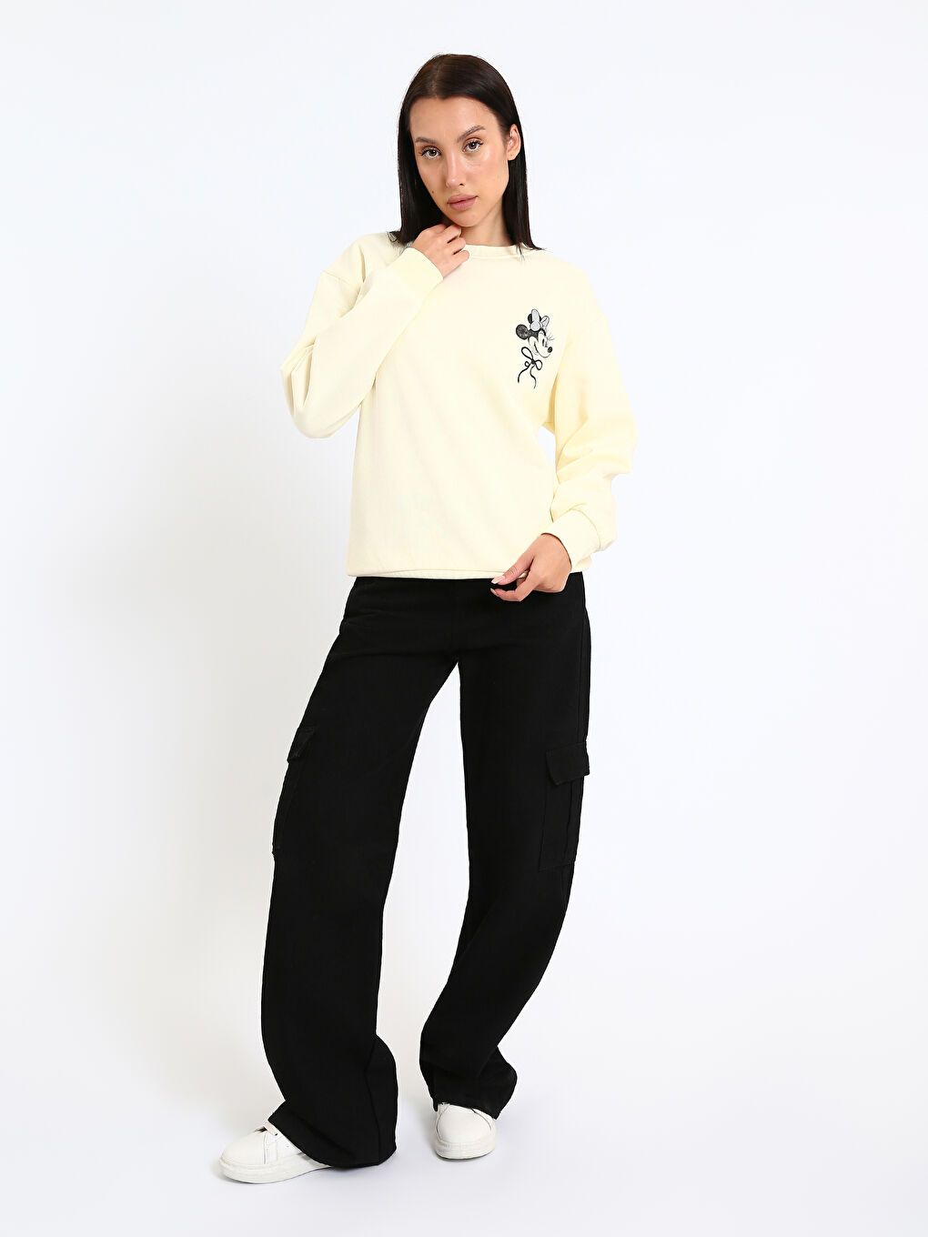 Crew Neck Minnie Mouse Printed Women's Sweatshirt-1