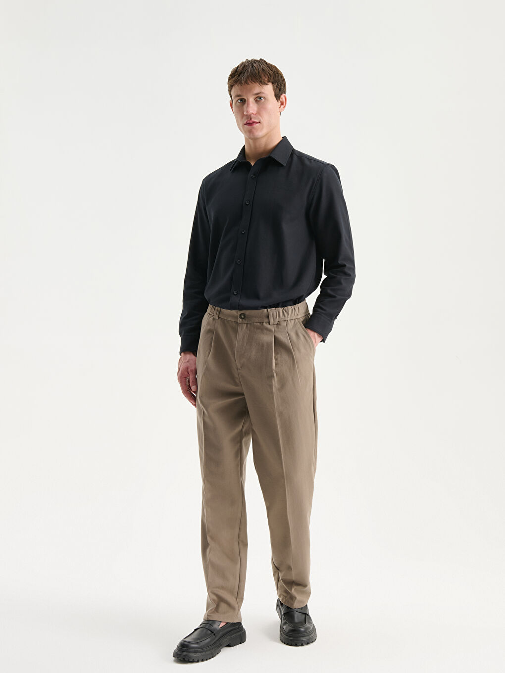 Siyah Regular Fit Uzun Kollu Armürlü Erkek Gömlek-1