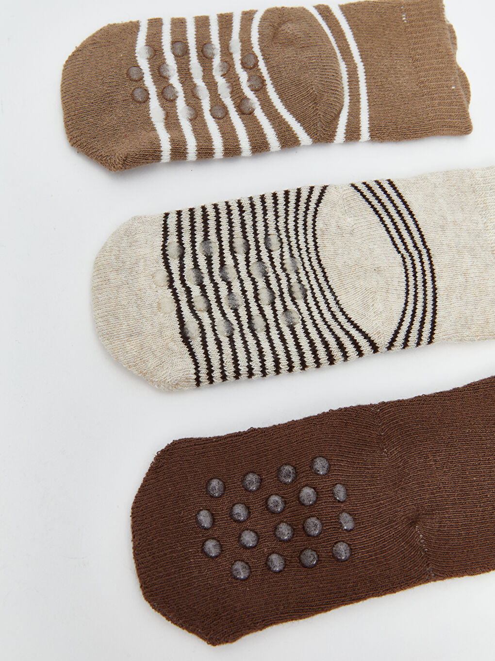 جورابە پەیەی منداڵی کوڕ نەخشدار ٣ دانە-1