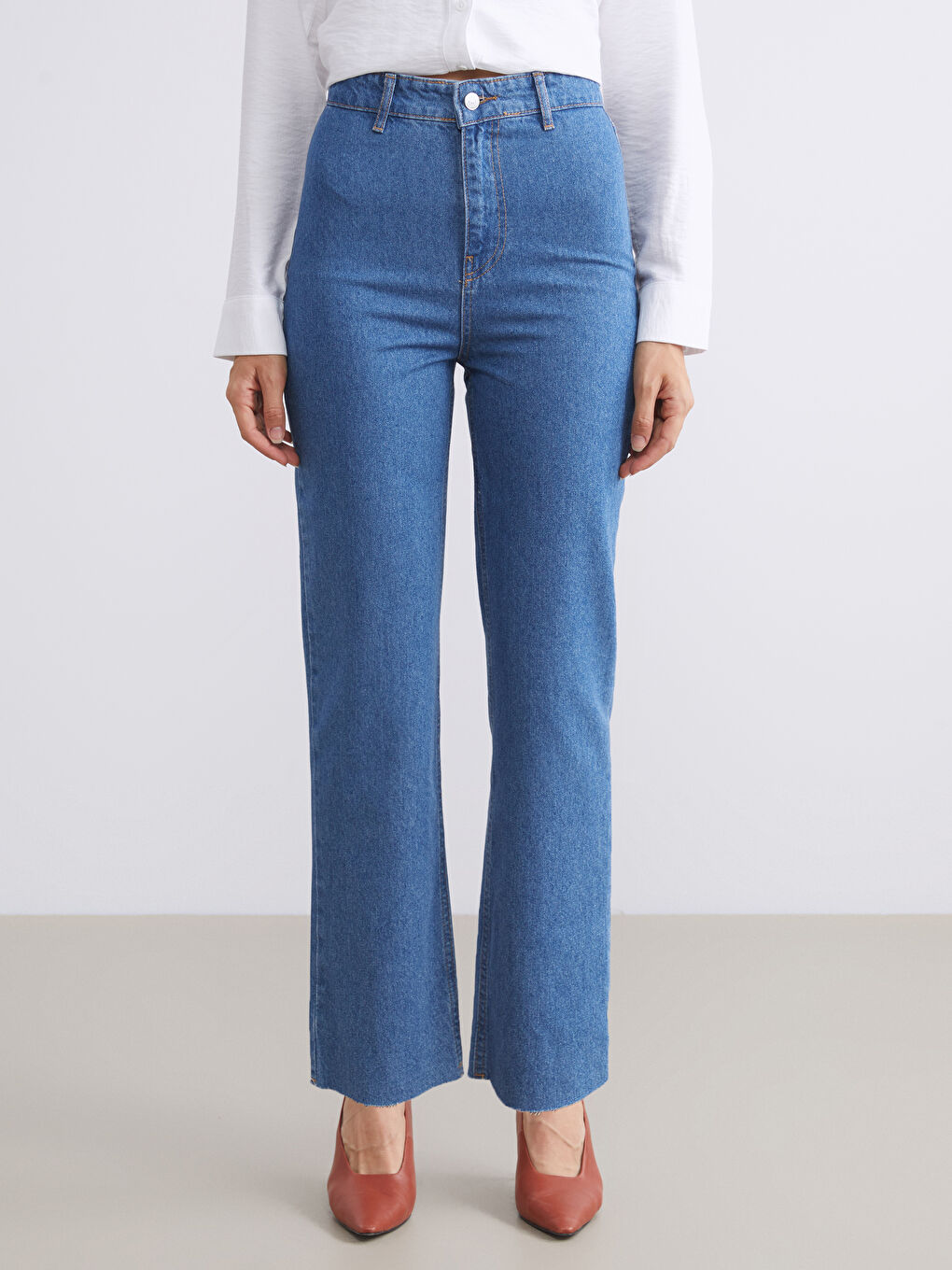 Straight Fit Women's Jeans-1