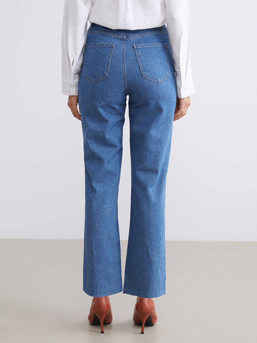 Straight Fit Women's Jeans-3
