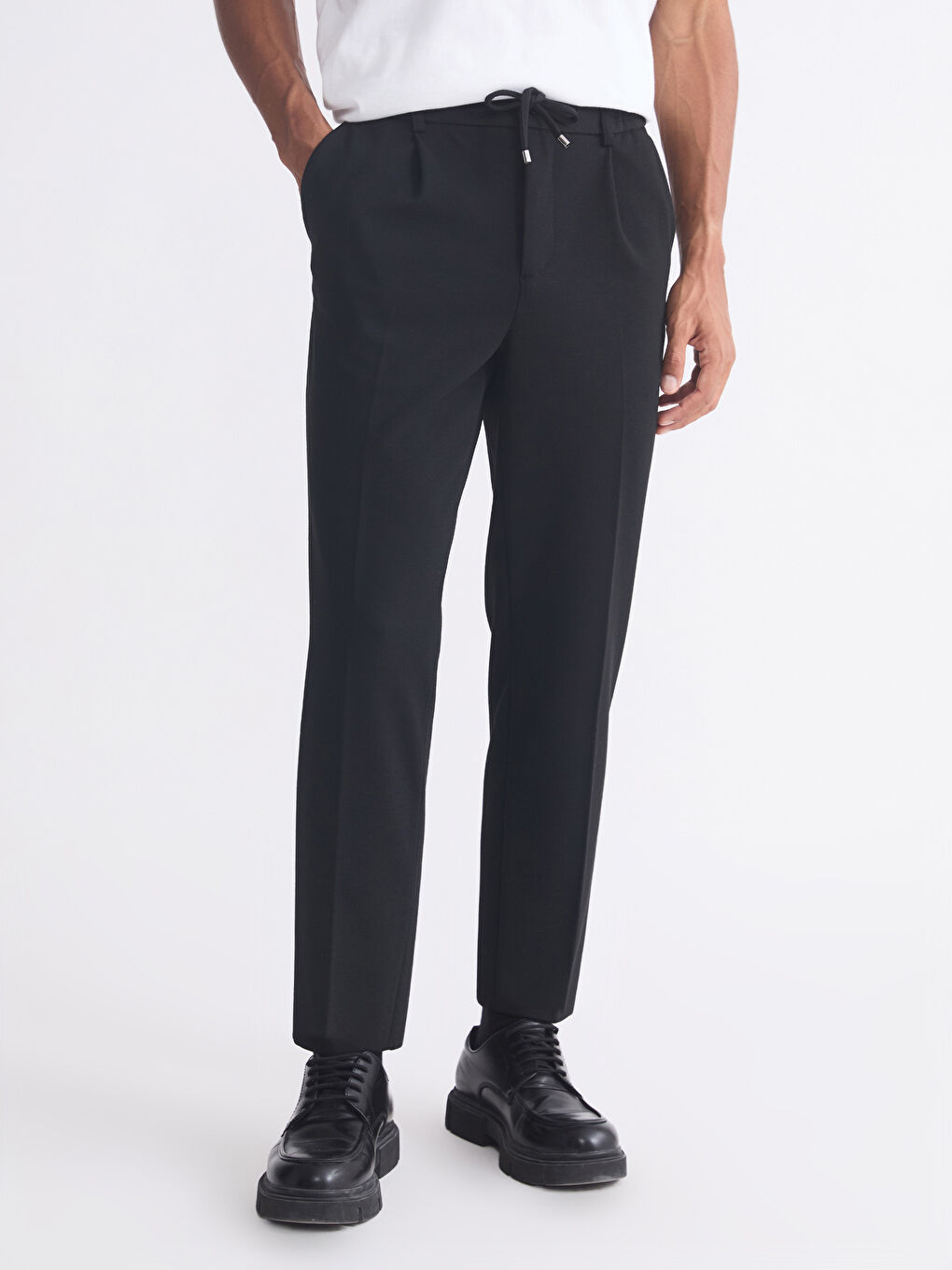 Siyah Standart Kalıp Erkek Pantolon-1