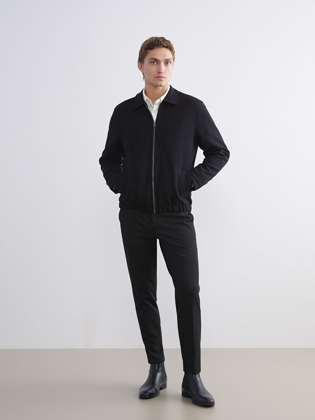 Siyah Standart Kalıp Gömlek Yaka Erkek Mont-1