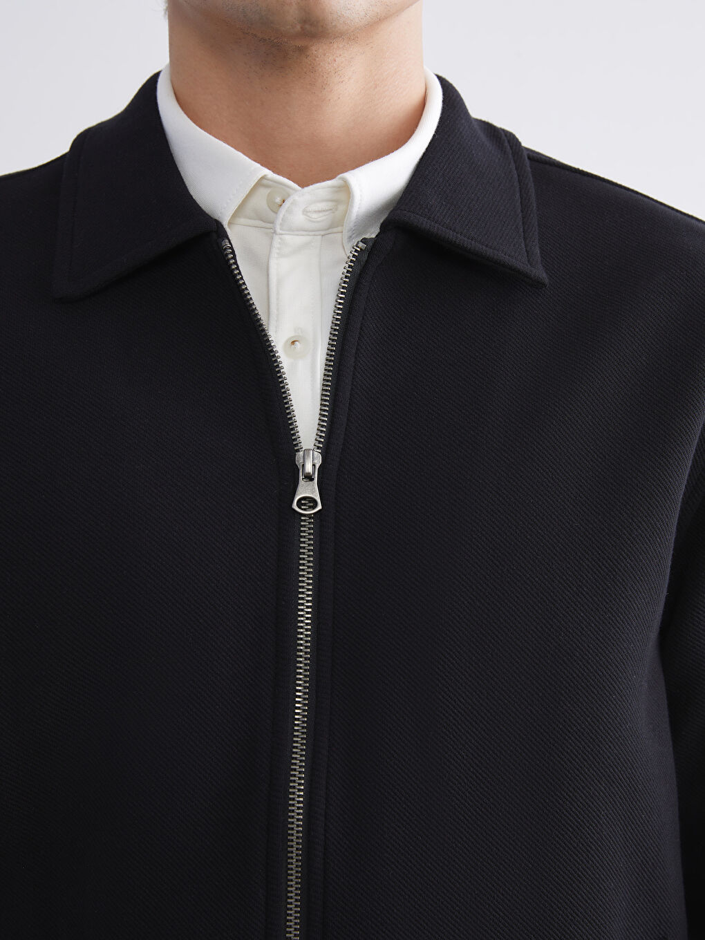 Siyah Standart Kalıp Gömlek Yaka Erkek Mont-3