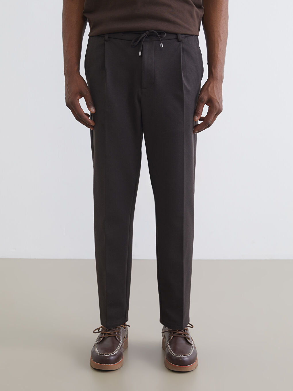 Kahverengi Standart Kalıp Erkek Pantolon-1