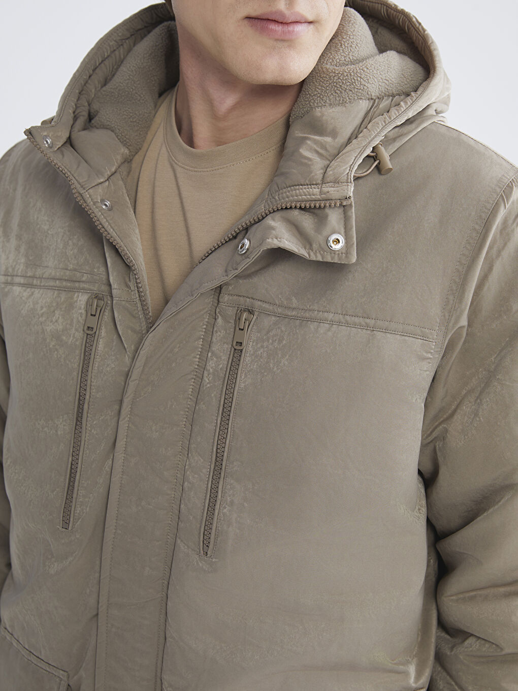 Gri Standart Kalıp Kapüşonlu Erkek Mont-2