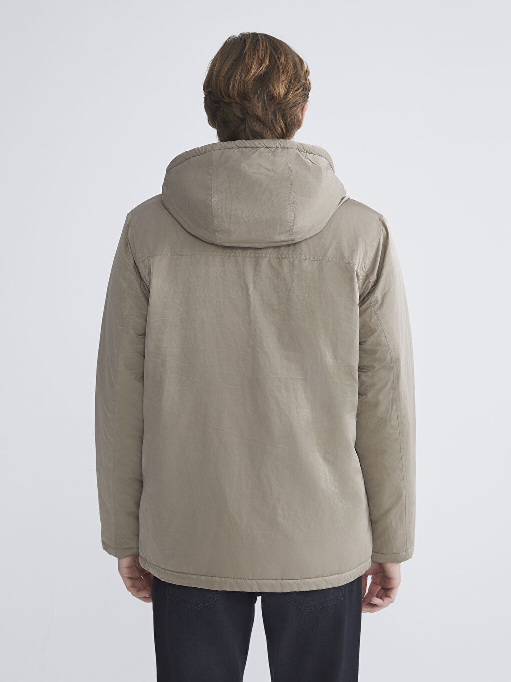 Gri Standart Kalıp Kapüşonlu Erkek Mont-4