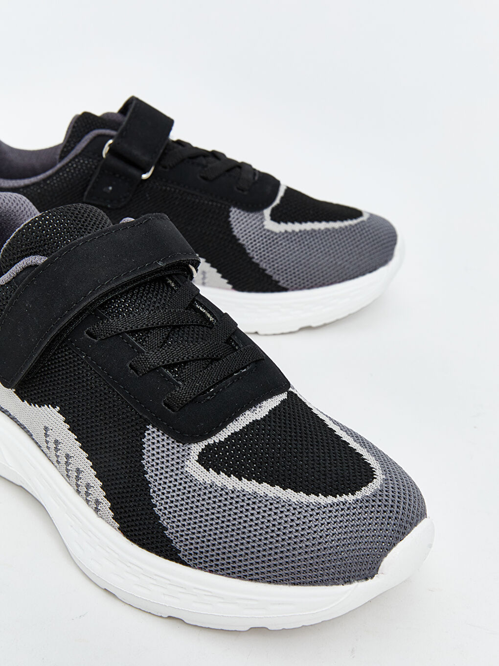 LCW STEPS Laces & Hook-and-Loop Boys' Sneakers -W5GS41Z4-HUC