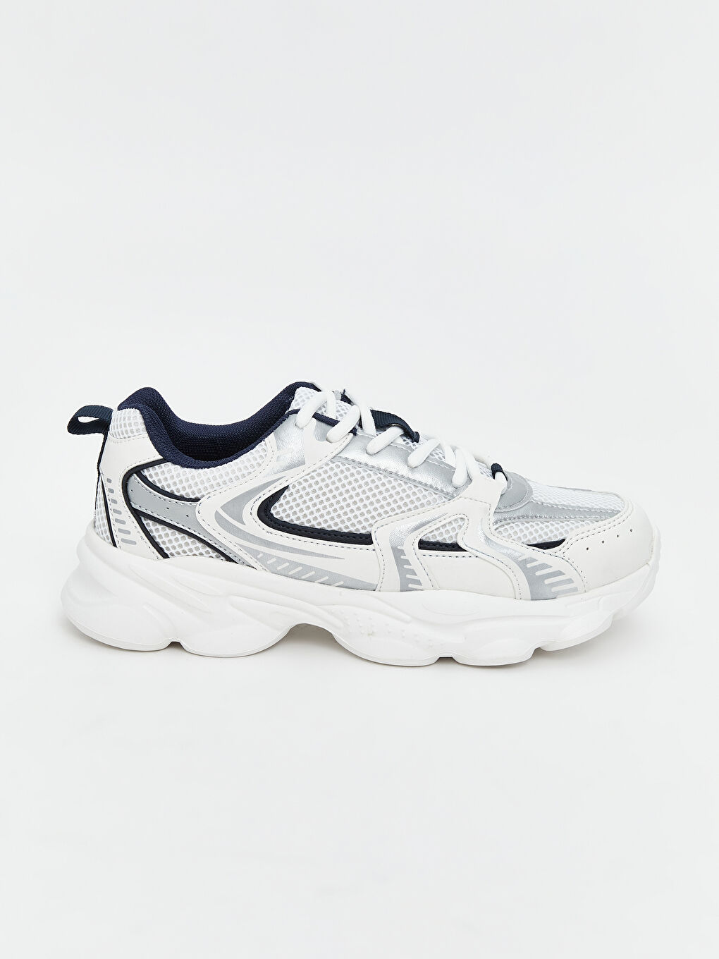 Beyaz Bağcıklı Erkek Çocuk Spor Ayakkabı-1